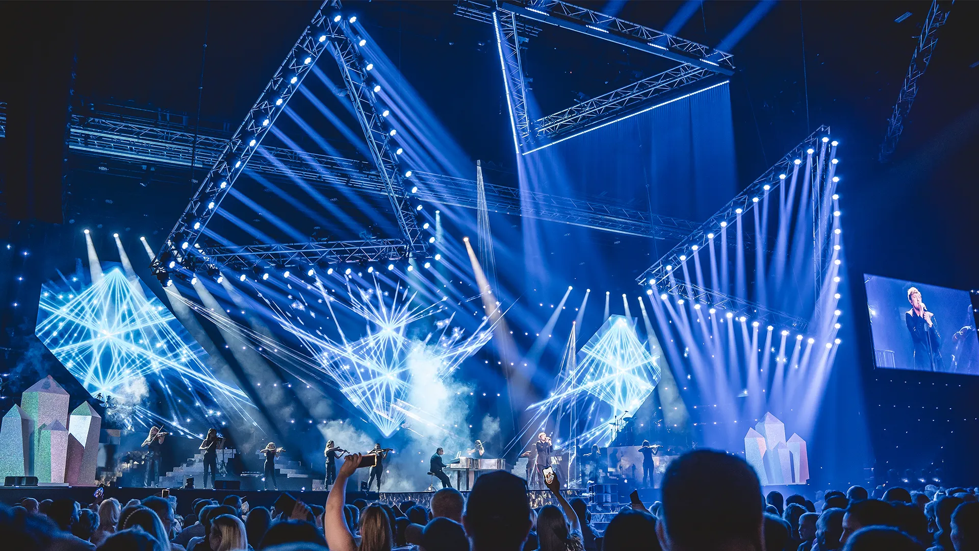 086   AIG 25 Copy - MGG Event Production Portfolio